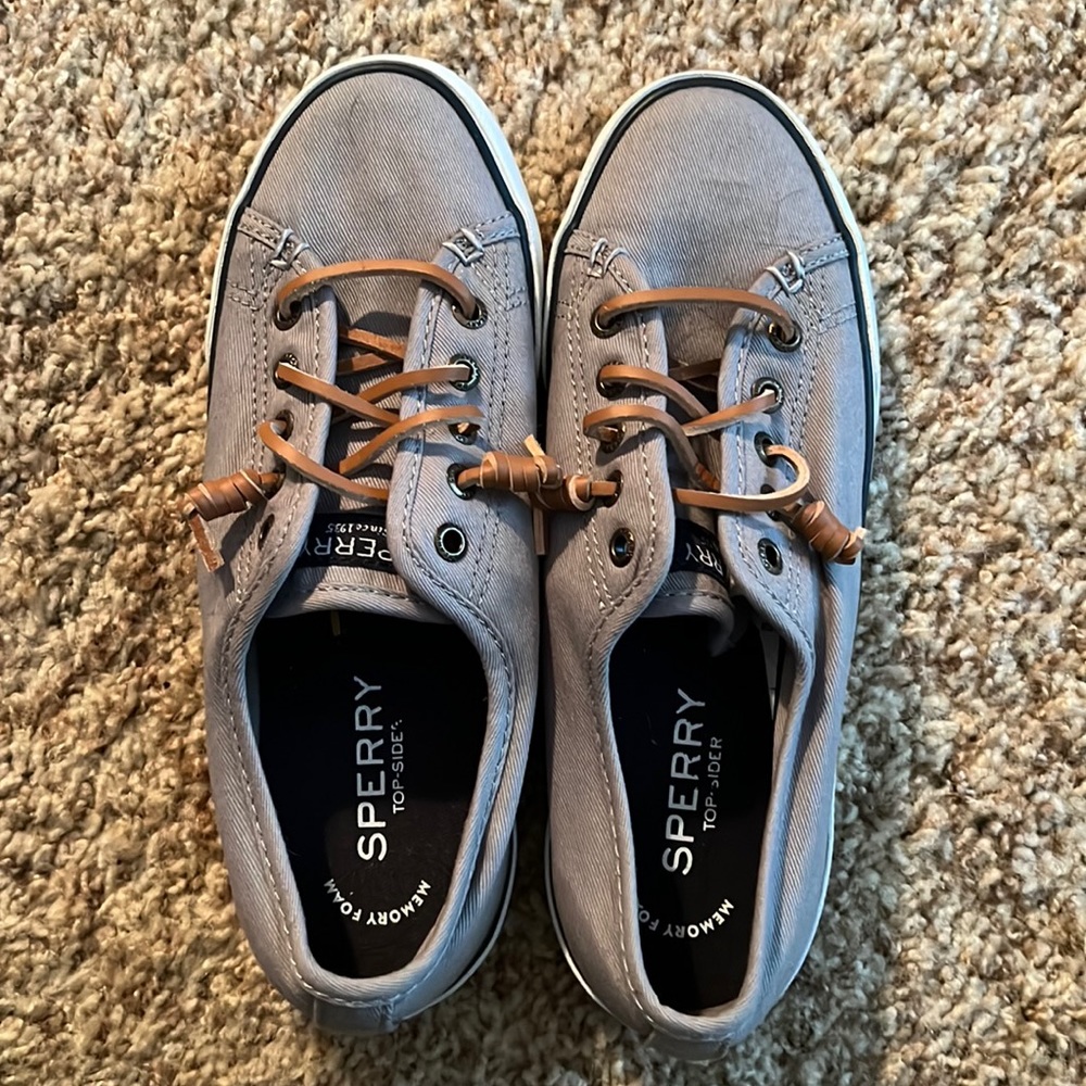 Sperry sneakers womens size 5.5